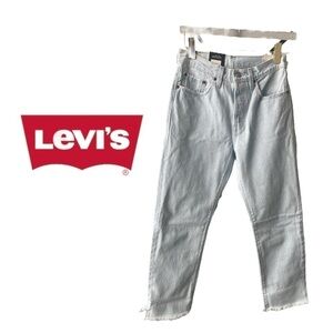 LEVI’S NWT Premium 501 Cropped | Light Wash Jeans | Women’s 26